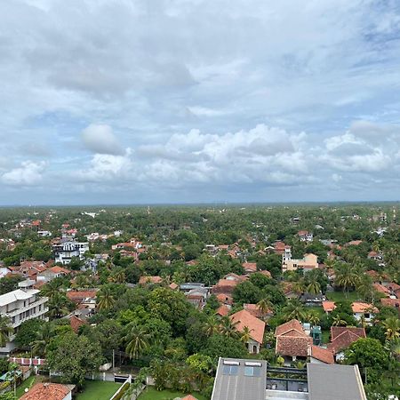 Ocean Breeze - Udaya Luxury Apartments Negombo Dış mekan fotoğraf