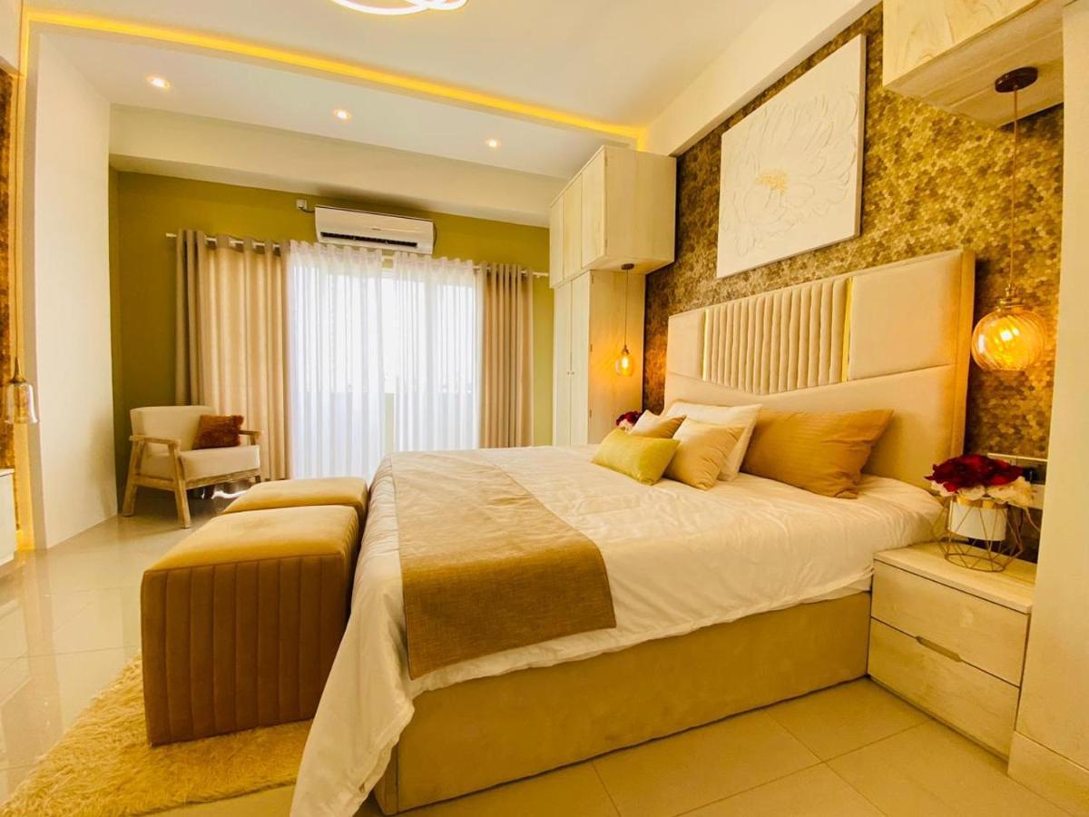 Ocean Breeze - Udaya Luxury Apartments Negombo Dış mekan fotoğraf