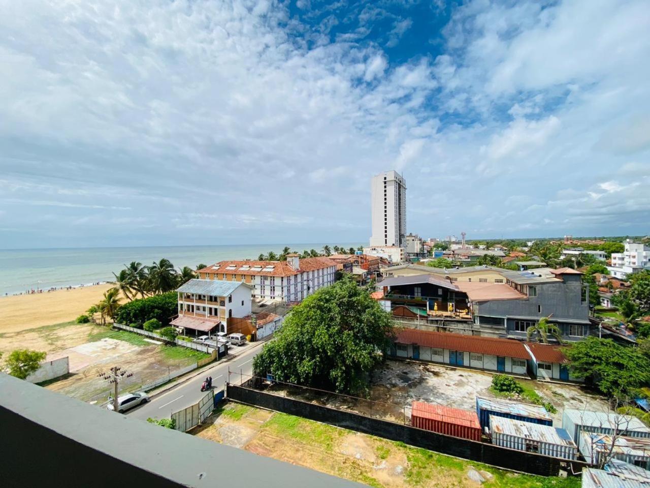 Ocean Breeze - Udaya Luxury Apartments Negombo Dış mekan fotoğraf