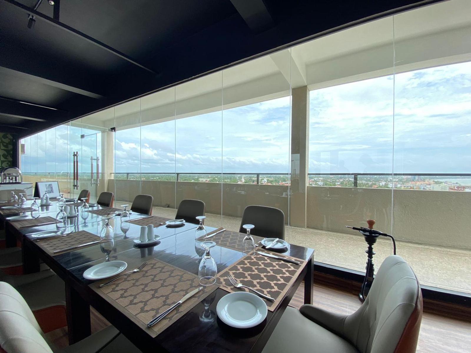 Ocean Breeze - Udaya Luxury Apartments Negombo Dış mekan fotoğraf