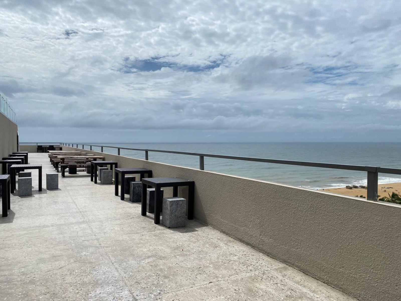 Ocean Breeze - Udaya Luxury Apartments Negombo Dış mekan fotoğraf